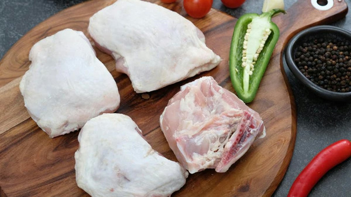 How to Braise Chicken Thighs on a Weeknight